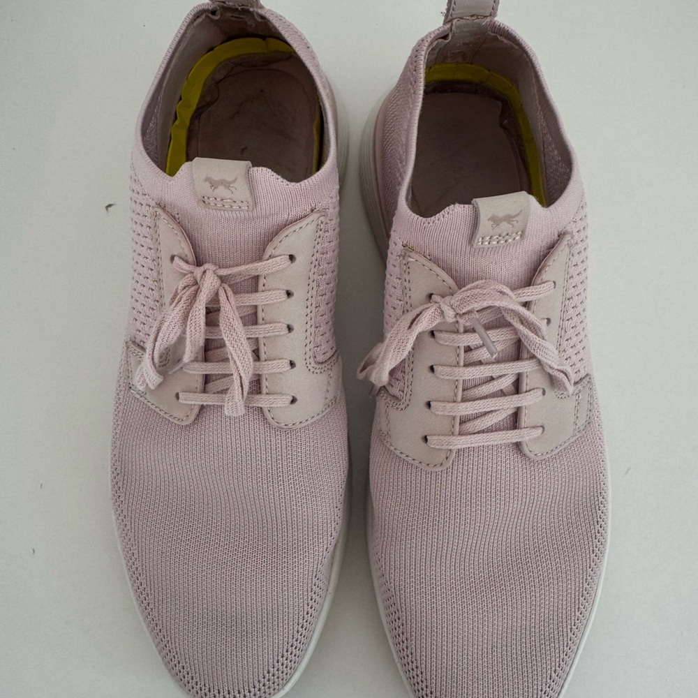 Wolf & Shepard Women’s shoes